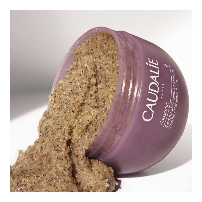 CAUDALIE kūno šveitiklis VINOSCULPT CRUSHED CABERNET SCRUB, 250 ml-1