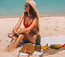 10 priemonių atmintinė – ką būtina įsidėti į atostogų vaistinėlę, o ką palikti namuose