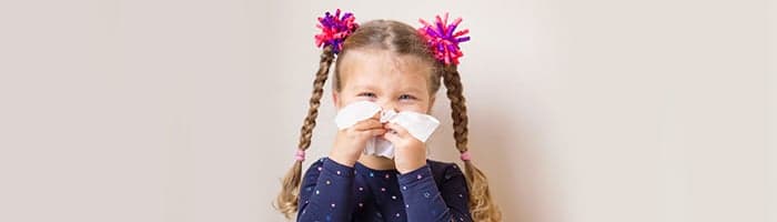 Peršalimo ligų sezonas įsibėgėjo – vaistininkė įvardijo 10 priemonių, kurios turėtų atsirasti jūsų namų vaistinėlėje