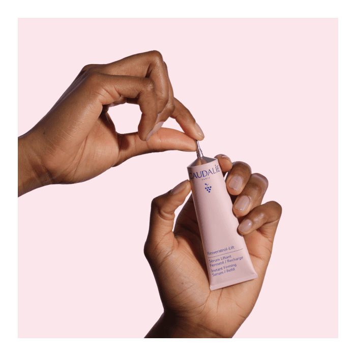 CAUDALIE veido serumas suglebusiai odai RESVERATROL-LIFT INSTANT FIRMING SERUM– papildymas, 30 ml-1