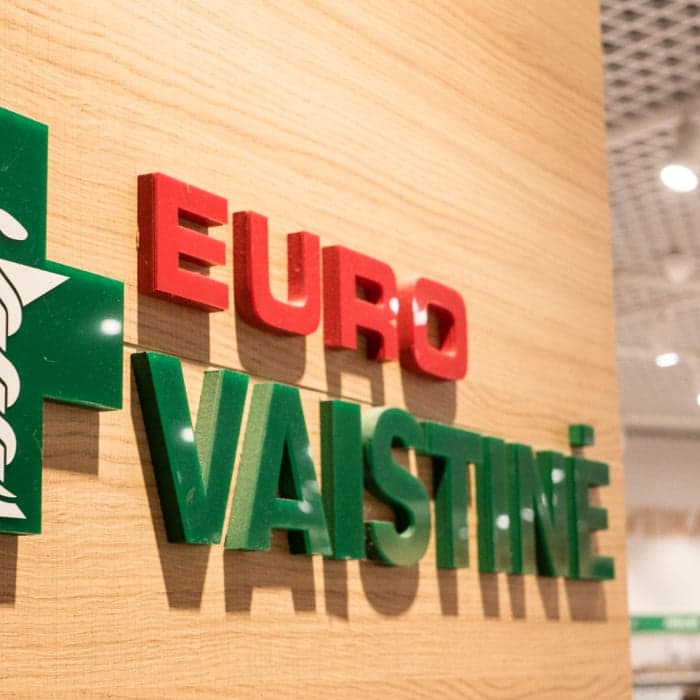 EUROVAISTINĖSE nuo šiol gyventojai galės įsigyti vaistą nuo COVID-19