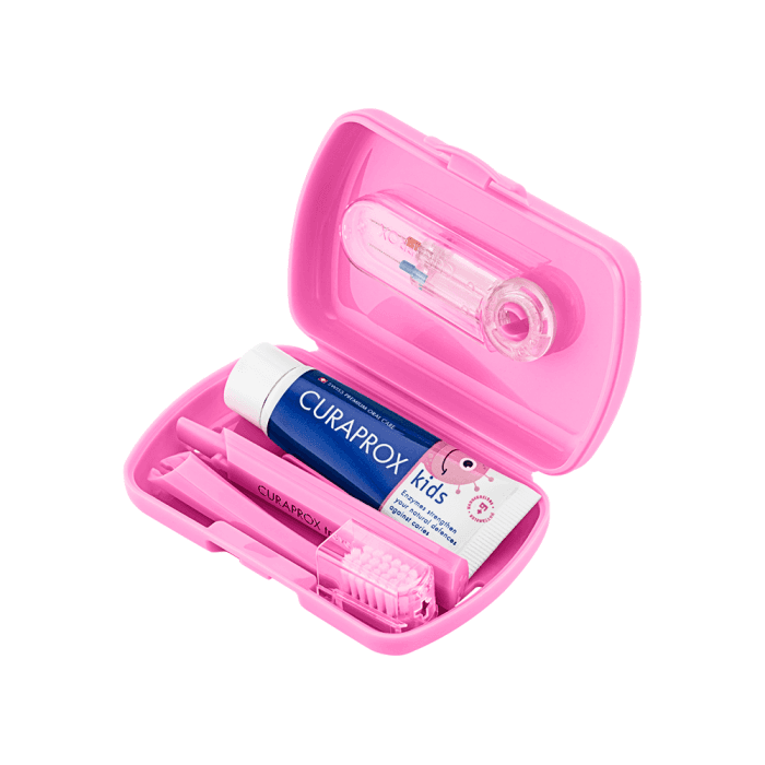 CURAPROX KIDS kelioninis rinkinys Travel Set, rožinis, 1 vnt.-2