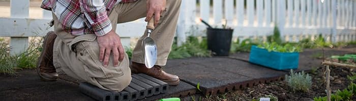Po lauko darbų skauda nugarą? 6 būdai, kaip išvengti skausmų