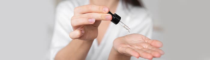 Veido serumai: ką reiškia nurodytos veikliosios medžiagos etiketėje?