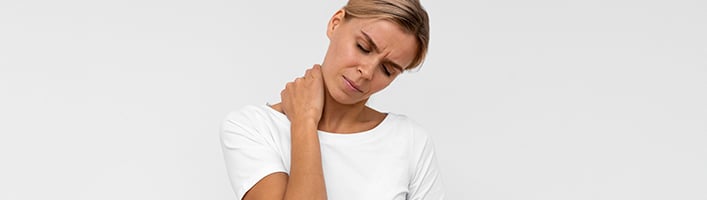 Jūsų kūnas šaukiasi pagalbos: fiziniai simptomai, kurie išduoda emocinį stresą